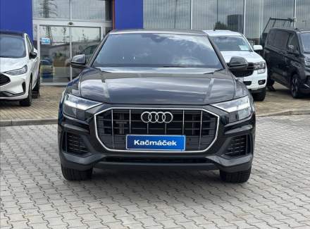 Audi - Q8