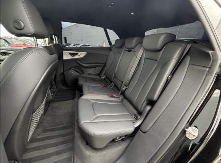 Audi - Q8