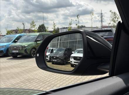 Audi - Q8