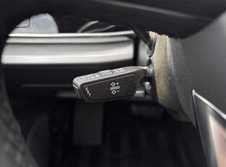 Audi - Q8