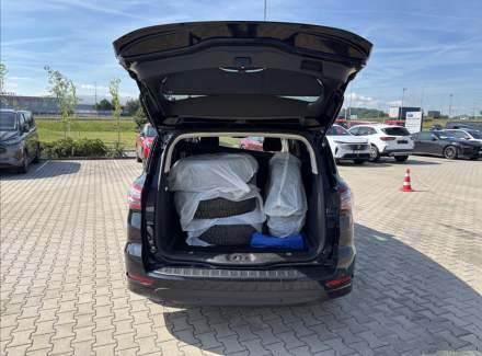 Ford - S-MAX