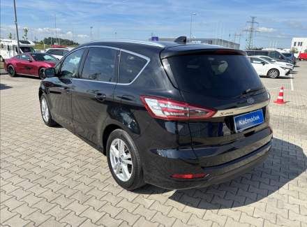 Ford - S-MAX