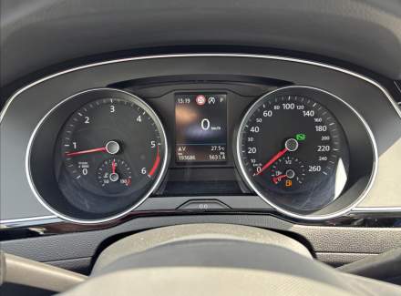 Volkswagen - Passat