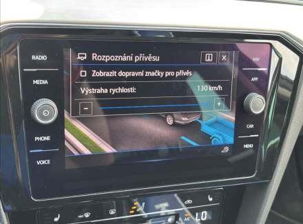 Volkswagen - Passat