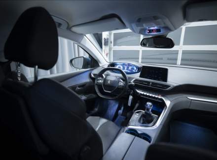 Peugeot - 5008