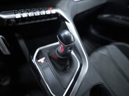Peugeot - 5008