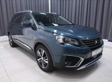 Peugeot - 5008