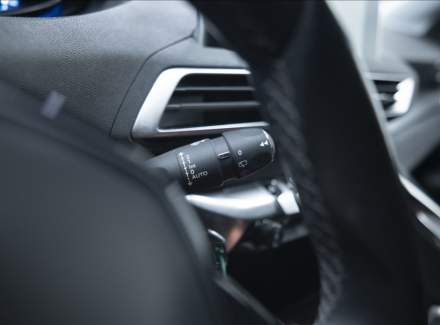 Peugeot - 5008