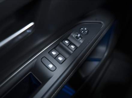 Peugeot - 5008