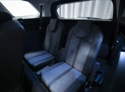 Peugeot - 5008