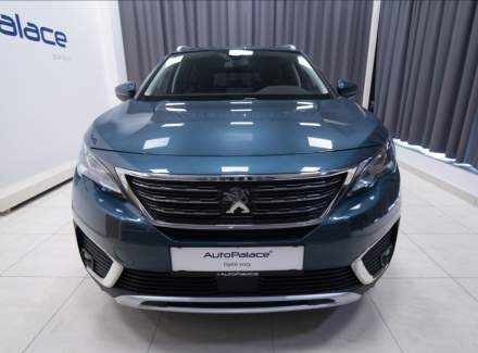Peugeot - 5008