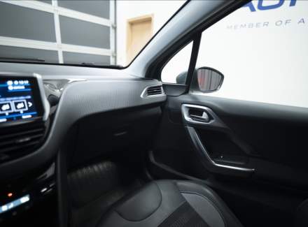 Peugeot - 2008
