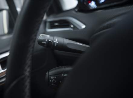 Peugeot - 2008
