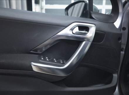 Peugeot - 2008