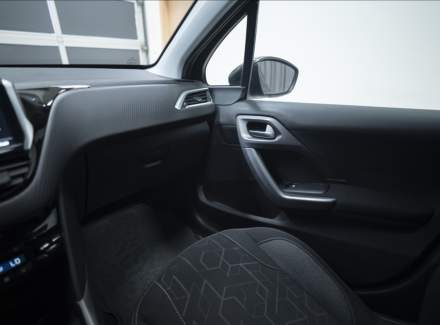 Peugeot - 2008
