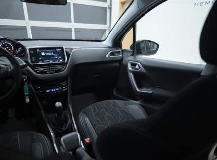 Peugeot - 2008