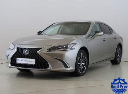 Lexus - ES