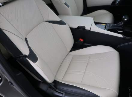 Lexus - ES