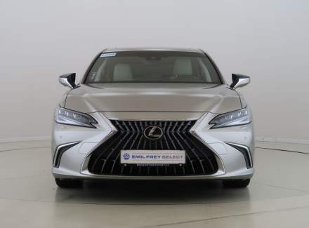 Lexus - ES