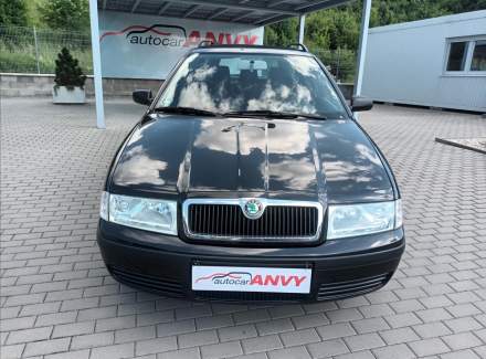 Škoda - Octavia