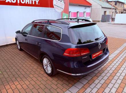 Volkswagen - Passat