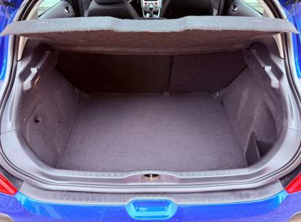 Peugeot - 308