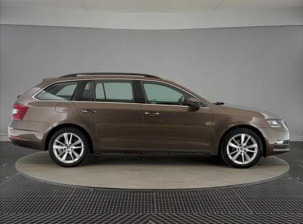 Škoda - Octavia