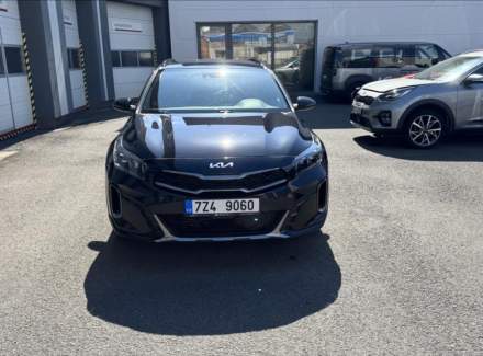 Kia - XCeed