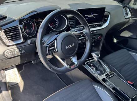Kia - XCeed