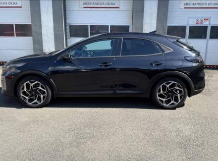 Kia - XCeed