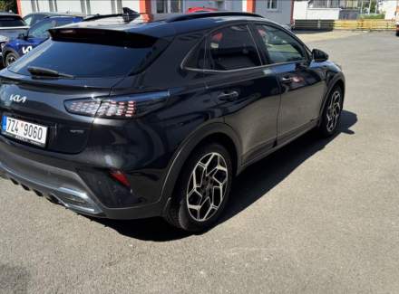 Kia - XCeed