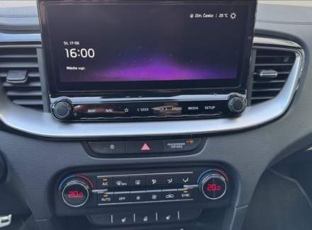 Kia - XCeed