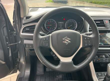 Suzuki - SX4