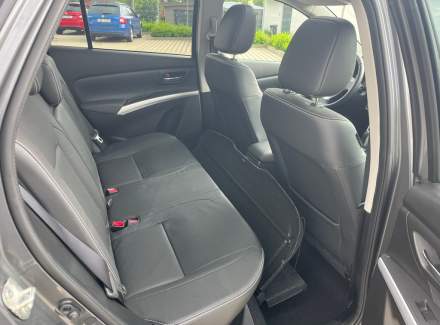 Suzuki - SX4