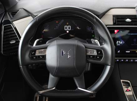 DS Automobiles - DS7 Crossback