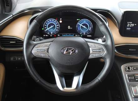 Hyundai - Santa FE