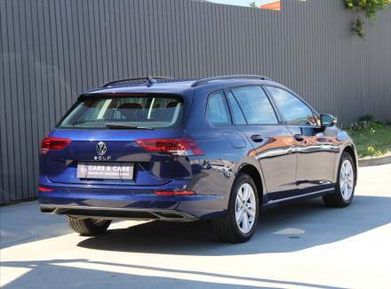 Volkswagen - Golf
