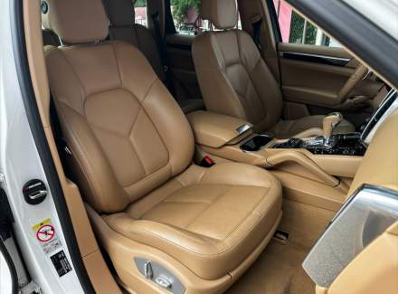 Porsche - Cayenne