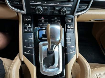 Porsche - Cayenne
