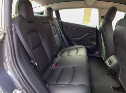 Tesla - Model 3