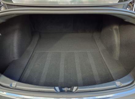 Tesla - Model 3