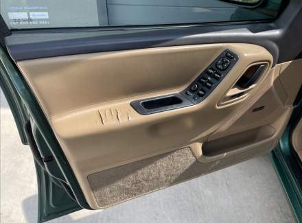 Jeep - Grand Cherokee
