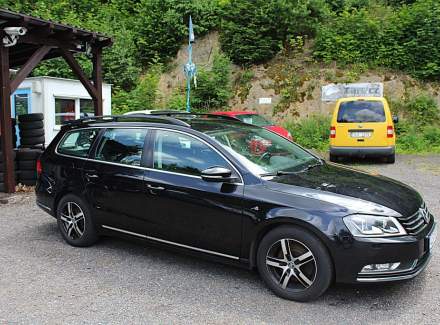 Volkswagen - Passat