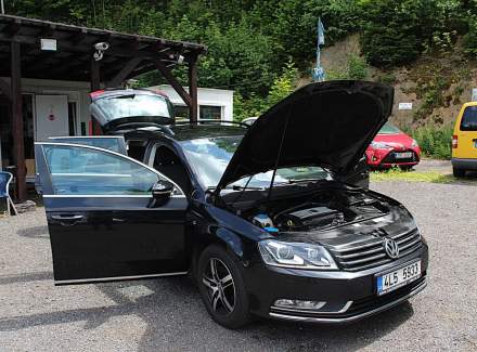 Volkswagen - Passat