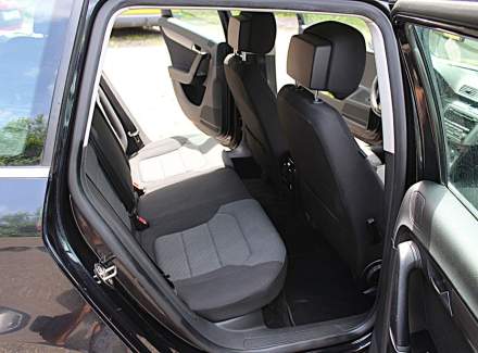 Volkswagen - Passat