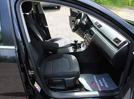 Volkswagen - Passat