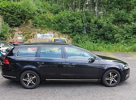 Volkswagen - Passat