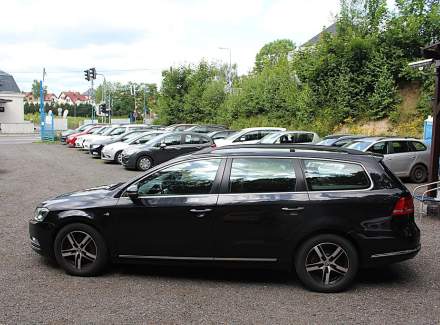 Volkswagen - Passat