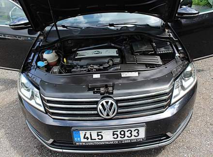 Volkswagen - Passat