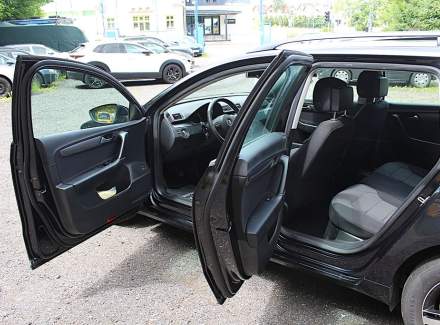 Volkswagen - Passat